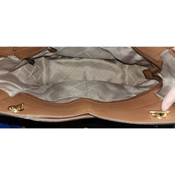 MICHAEL KORS Jet Set Large Logo Chain Strap Bag (vanilla signature - Picture 4 of 12